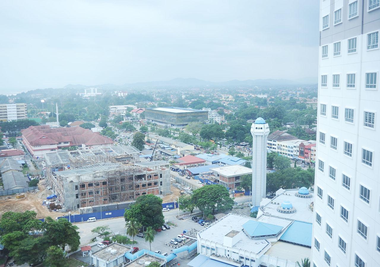 Seaview Holiday Apartment 2 - Free Wifi & Netflix Kuala Terengganu Exteriör bild