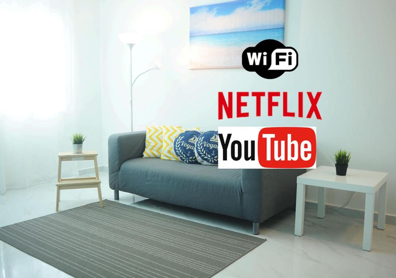 Seaview Holiday Apartment 2 - Free Wifi & Netflix Kuala Terengganu Exteriör bild